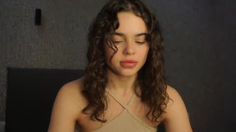 Linda online show from 03/26/26, 01:17