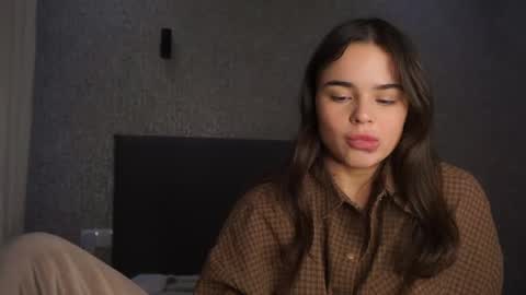 Linda online show from 04/13/26, 01:38