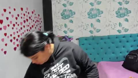    online show from 02/01/25, 09:19