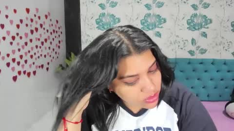    online show from 02/03/25, 06:49