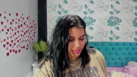    online show from 02/06/25, 06:35