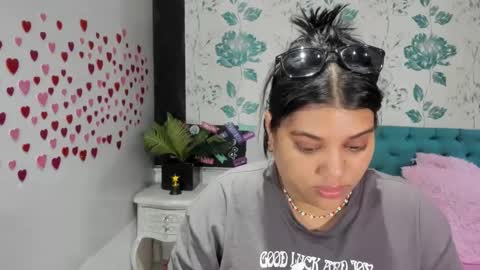    online show from 02/15/25, 06:33