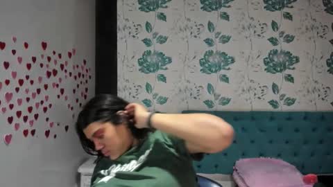    online show from 03/11/25, 04:07