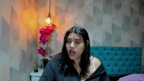    online show from 02/01/26, 03:54