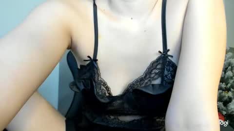 Snapshot of lindamei chatting on 12/26/24, 05:37 lindamei online show from 12/26/24, 05:37