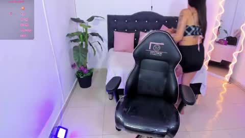 Linda  online show from 05/25/26, 03:12