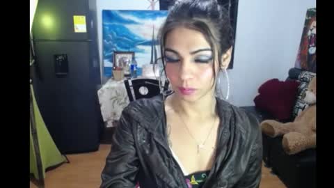 lindsey_2023 online show from 02/03/25, 06:24