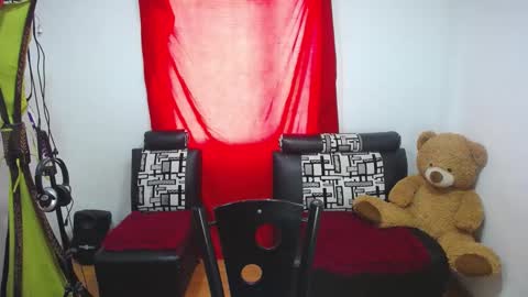 lindsey_2023 online show from 03/07/25, 06:43