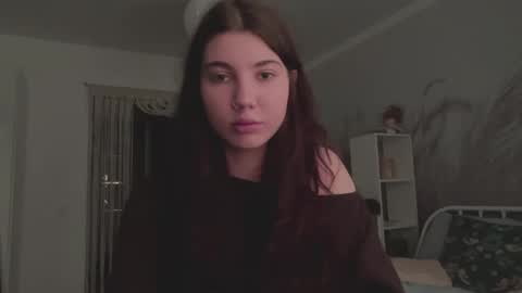 Linda online show from 03/19/26, 01:48