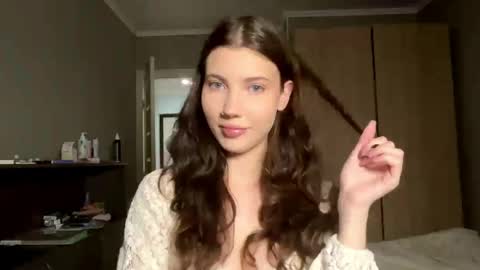 Linda online show from 04/03/26, 12:03