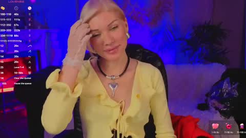 Snapshot of lindsi_luvviv chatting on 04/27/26, 04:16 lindsi_luvviv online show from 04/27/26, 04:16