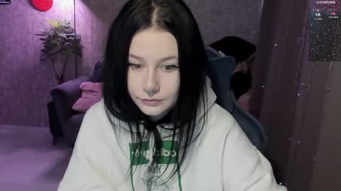 Snapshot of line_green chatting on 02/17/26, 06:32 Lina online show from 02/17/26, 06:32