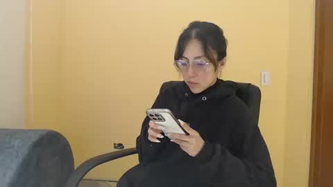 ling ling24 online show from 10/18/25, 03:09