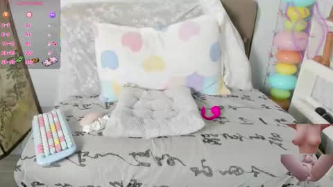 linhh99 online show from 12/23/25, 03:48