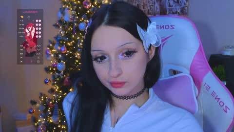 Snapshot of liniq chatting on 12/26/24, 07:45 Lina online show from 12/26/24, 07:45