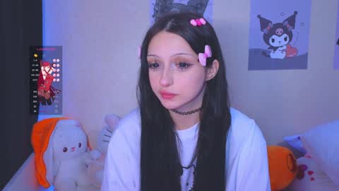 Snapshot of liniq chatting on 12/28/24, 11:37 Lina online show from 12/28/24, 11:37