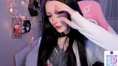 Snapshot of liniq chatting on 09/10/25, 11:16 Lina online show from 09/10/25, 11:16