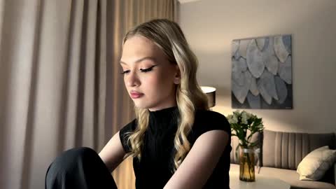 Emma online show from 04/13/26, 05:07