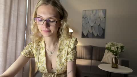 Emma online show from 04/15/26, 09:05