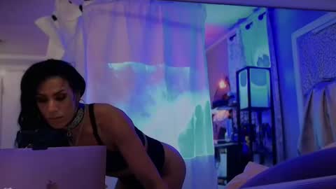 linuxgirlsudosu online show from 02/08/25, 04:14