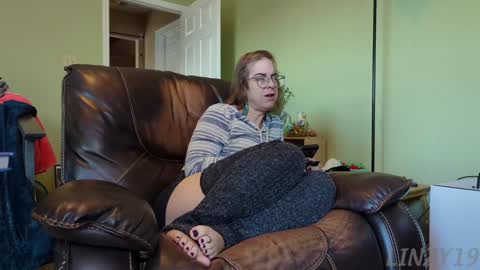 Linzy19 online show from 01/12/25, 03:57