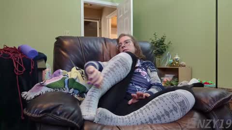 Linzy19 online show from 01/13/25, 06:27