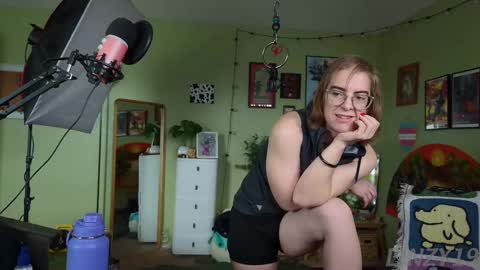 Linzy19 online show from 02/20/25, 08:14