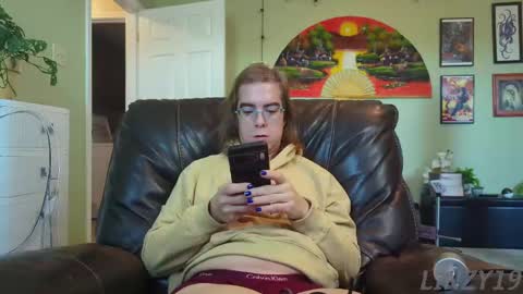 Linzy19 online show from 09/12/25, 03:01