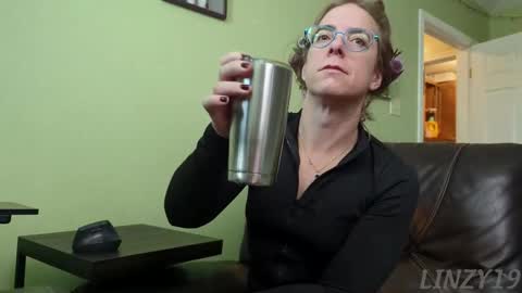 Linzy19 online show from 12/03/25, 03:32