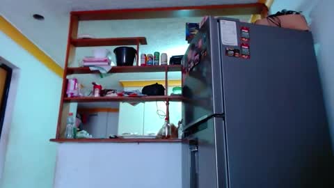 Snapshot of lion_grr chatting on 10/15/25, 02:50 lion_grr online show from 10/15/25, 02:50