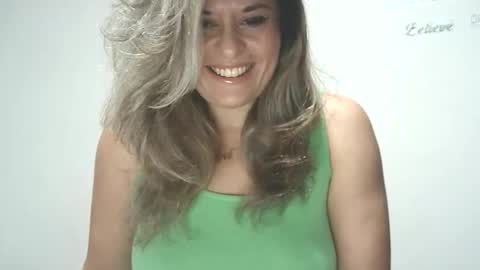 lionessmom online show from 10/22/25, 01:17