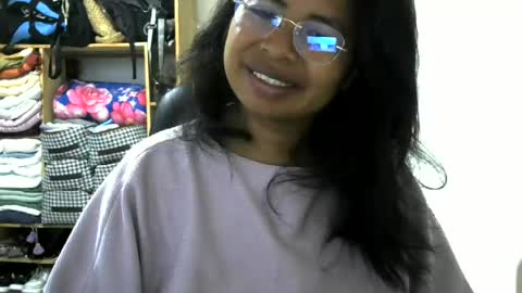 Snapshot of liora_selenex chatting on 06/25/26, 03:50 Liora selenex online show from 06/25/26, 03:50