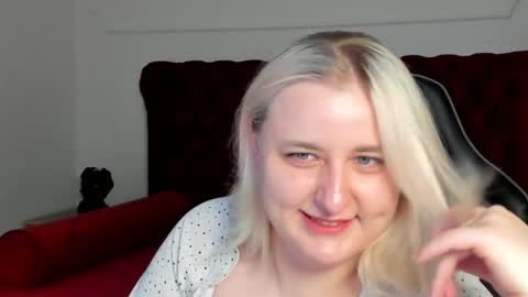 LioraArdyn online show from 05/13/26, 05:16