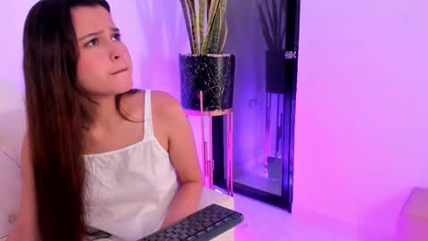 Liorah wolf online show from 02/17/26, 08:15