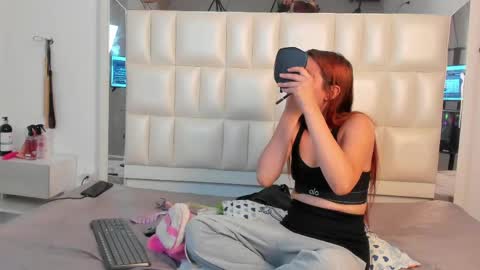 Liorah wolf online show from 06/07/26, 07:50
