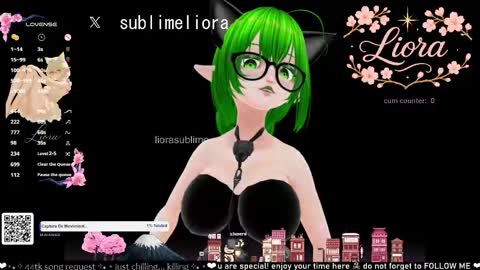 im Liora uwu   online show from 09/17/25, 12:23