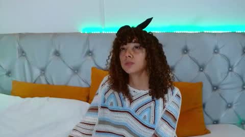 Snapshot of lioravelvetc chatting on 02/10/26, 05:06 Eliza Moreau online show from 02/10/26, 05:06