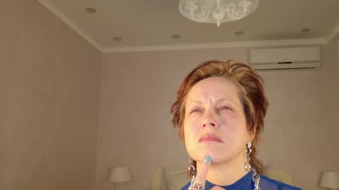 Liora Weiss online show from 03/29/26, 08:03