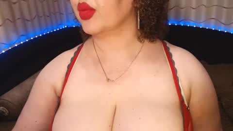 Snapshot of lipsaddiction chatting on 07/19/26, 01:48 LIpsAddiction online show from 07/19/26, 01:48
