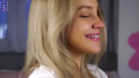 Amelia online show from 01/11/26, 01:54