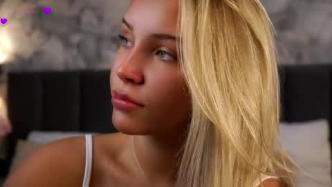 Amelia online show from 05/08/26, 05:02