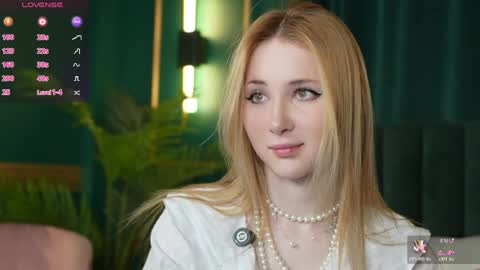 lira_yummy online show from 04/08/26, 04:12