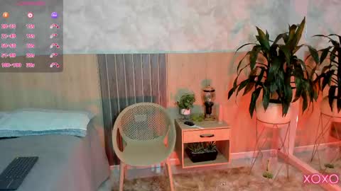 Snapshot of liriasweetie chatting on 04/14/26, 01:17 liria online show from 04/14/26, 01:17