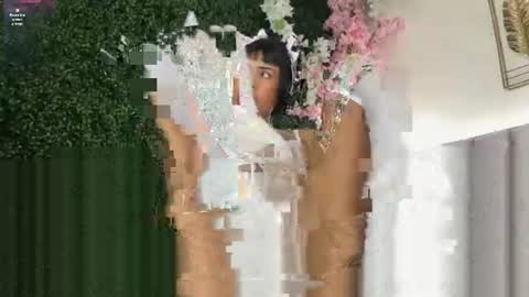 lis_vega_ online show from 06/14/26, 07:49