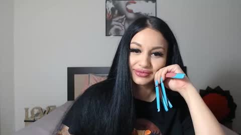 Lisa online show from 12/12/24, 09:15