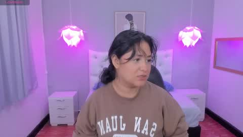 Lisa online show from 02/20/25, 12:04