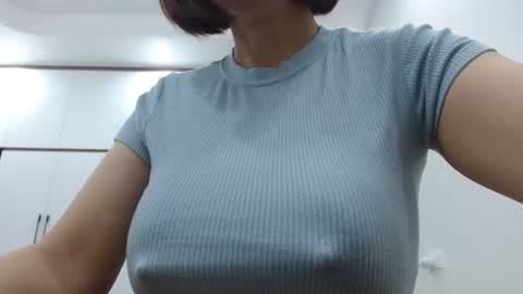 lisa_1011 online show from 02/17/26, 10:27