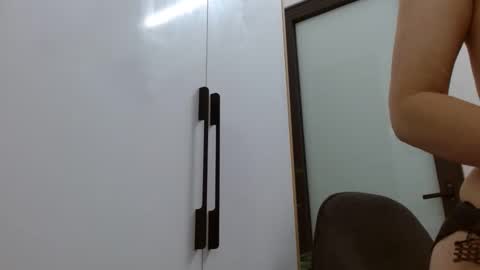 lisa_1011 online show from 02/27/26, 02:39