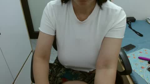 lisa_1011 online show from 07/14/26, 06:51