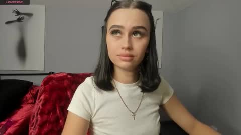 lisa__johnson online show from 10/21/25, 12:22